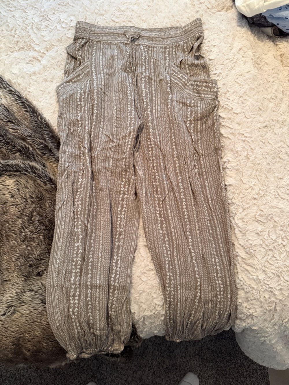 Summer Assorted Pant Bundle 29 - Picture 2 of 6